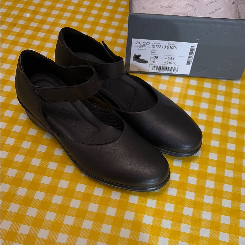 Ecco Felicia Mary Jane 8-8.5 NEW